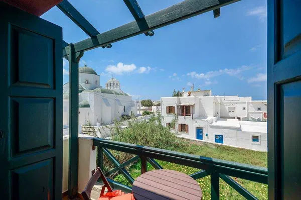 500 m² Hotel for Sale in Naxos, Cyclades — photo 2