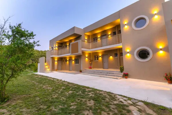 Sea-View Hotel for Sale in Skiathos, Sporades Islands — photo 2