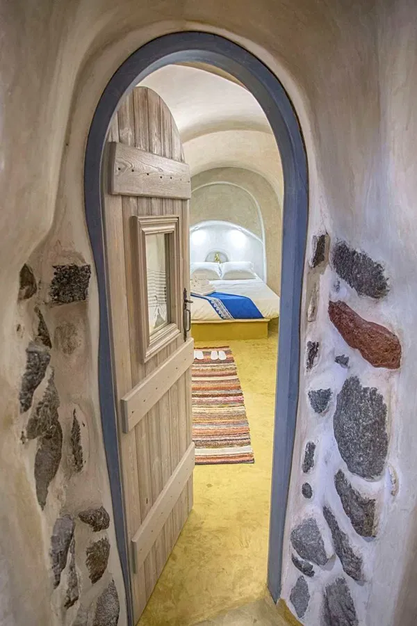 114 m² Hotel for Sale in Santorini, Cyclades — photo 3