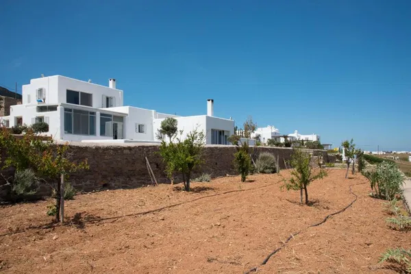 Three-Bedroom Villa for Sale in Paros, Cyclades — photo 2