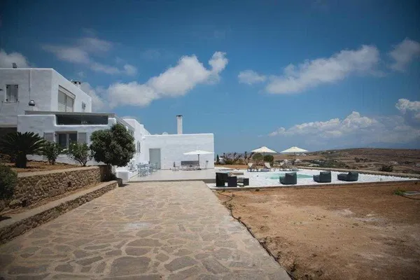 Three-Bedroom Villa for Sale in Paros, Cyclades — photo 3