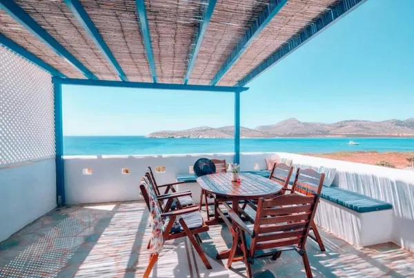 358 m² Sea-View Hotel for Sale in Antiparos, Cyclades — photo 3
