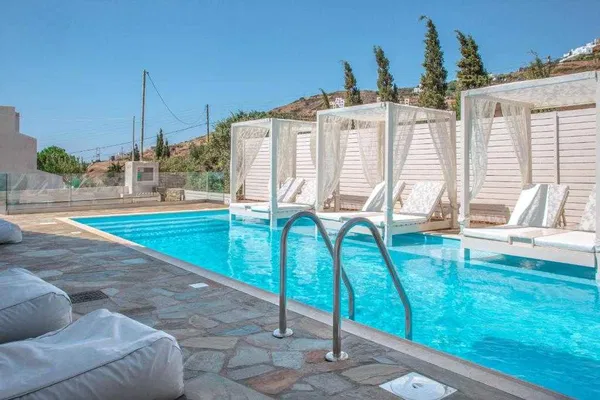 340 m² Hotel for Sale in Andros, Cyclades — photo 4