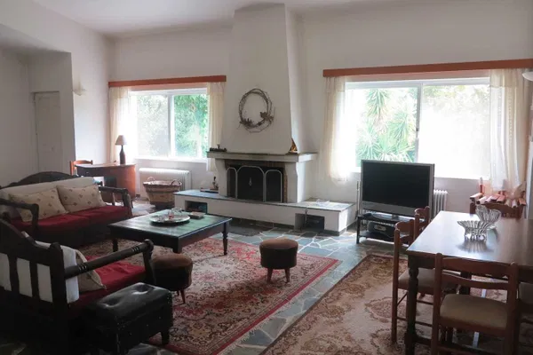 140 m² Villa with Four Bedrooms for Sale in Pyrgos Evoias, Evia — photo 5