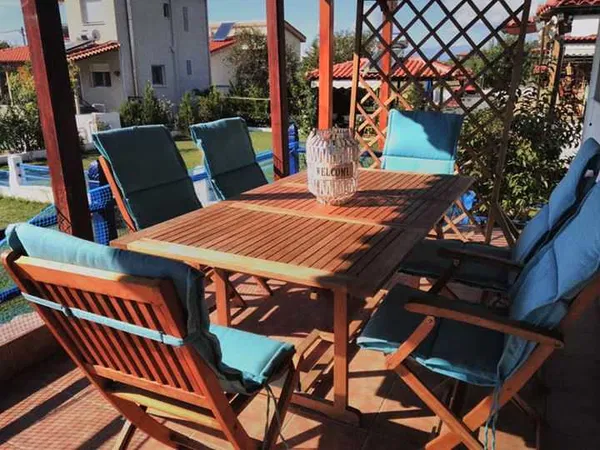 Sea-View 80 m² Villa with Three Bedrooms for Sale in Komotini, Rodopis — photo 3