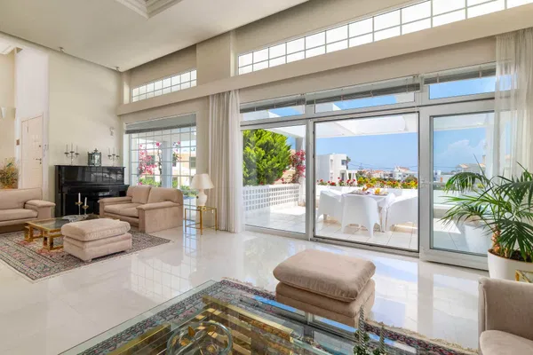 800 m² Villa with Five Bedrooms for Sale in Rhodes, Dodecanese Islands — photo 5