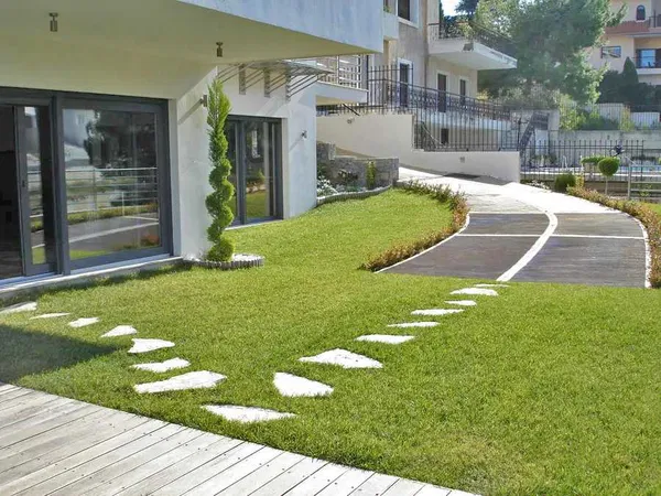 Sea-View 500 m² Villa with Four Bedrooms for Sale in Nea Makri, Athens Eastern Suburbs — photo 2