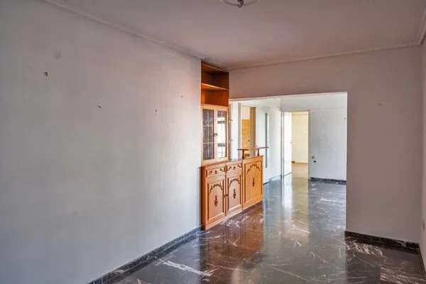 73 m² Apartment with One Bedrooms for Sale in Agia Paraskevi Athens, Athens Northern suburbs — photo 2