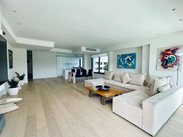 140 m² Two-Bedroom Apartment for Sale in Elliniko, Athens Southern suburbs — photo 4