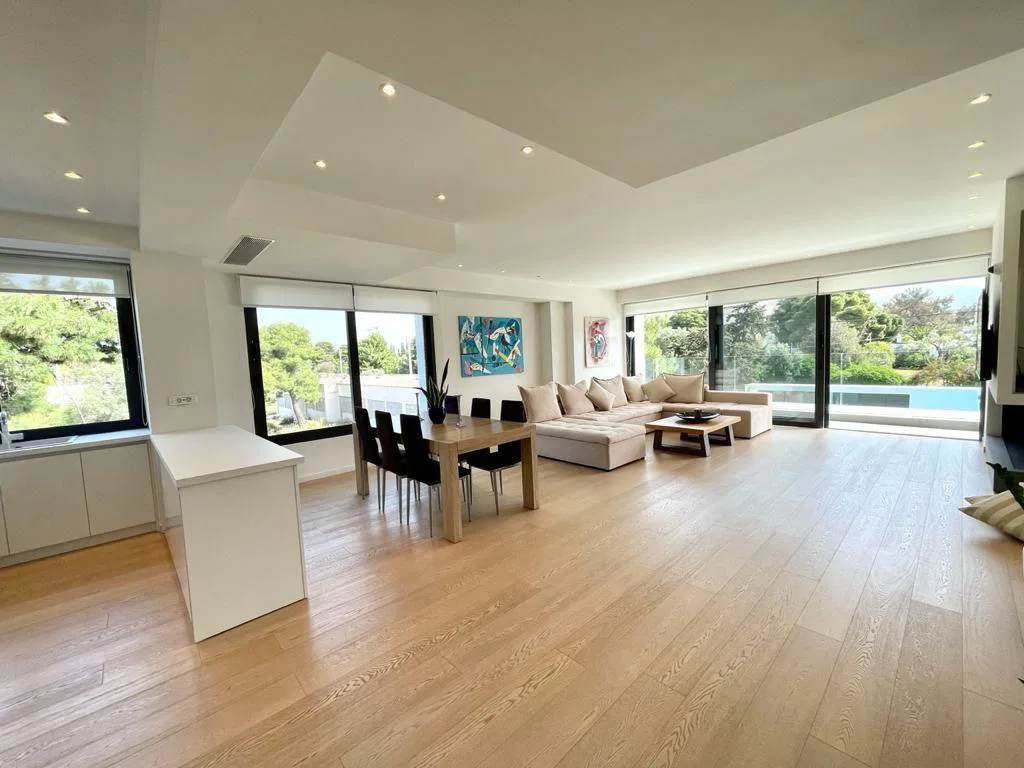 140 m² Two-Bedroom Apartment for Sale in Elliniko, Athens Southern suburbs