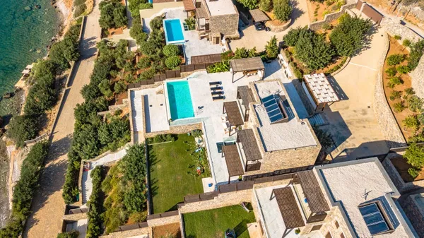 414 m² Sea-View Five-Bedroom Villa for Sale in Agios Nikolaos, Lasithi — photo 2