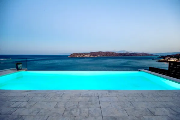 414 m² Sea-View Five-Bedroom Villa for Sale in Agios Nikolaos, Lasithi — photo 5