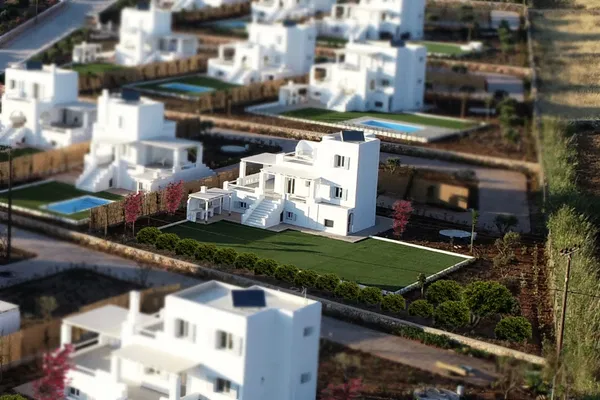 Modern 151 m² Villa with Five Bedrooms for Sale in Naxos, Cyclades