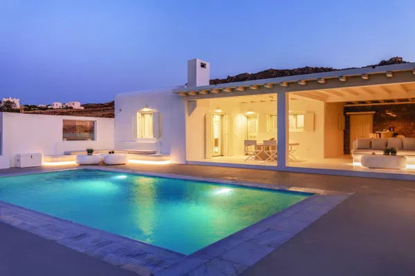 Sea-View 290 m² Villa with Three Bedrooms for Sale in Mykonos, Cyclades — photo 5