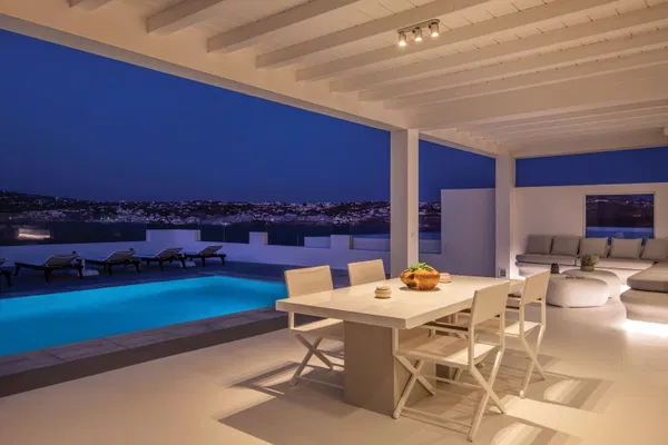 Sea View 272 m² Villa with Three Bedrooms for Sale in Mykonos, Cyclades — photo 2