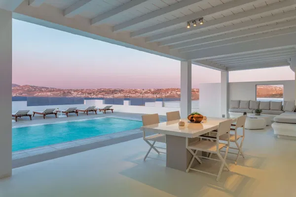 Sea View 272 m² Villa with Three Bedrooms for Sale in Mykonos, Cyclades — photo 4
