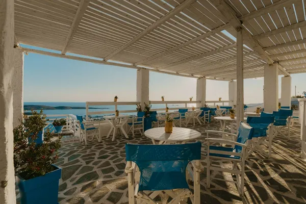 810 m² Sea-View Hotel for Sale in Paros, Cyclades — photo 4