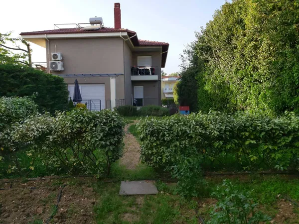 225 m² Villa with Three Bedrooms for Sale in Pefka Thessalonikis, Thessaloniki