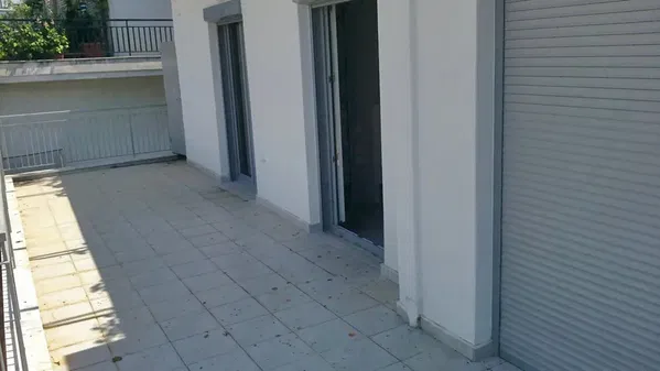 Renovated 92 m² Penthouse with Three Bedrooms for Sale in Faliro Thessaloniki, Thessaloniki — photo 2