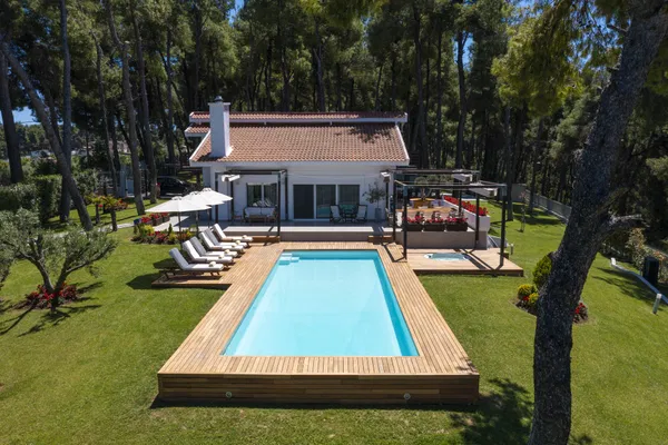 Sea-View Six-Bedroom Villa for Sale in Halkidiki — photo 4