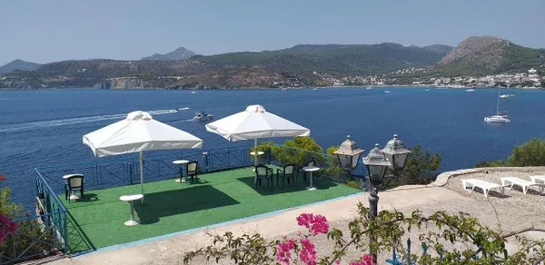 Sea-View Hotel for Sale in Aegina, Attica — photo 2