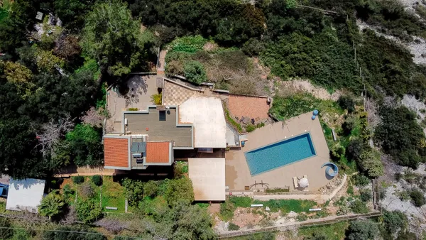 Four-Bedroom Renovated Villa for Sale in Akrotiri, Chania — photo 3