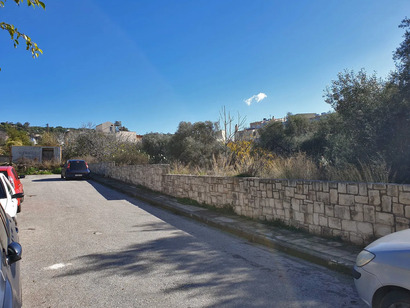 1,100 m² Plot for Sale in Chalepa, Chania