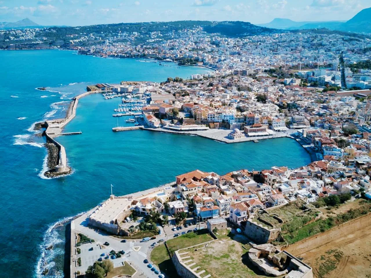 4,705 m² Plot of Land for Sale in Chania