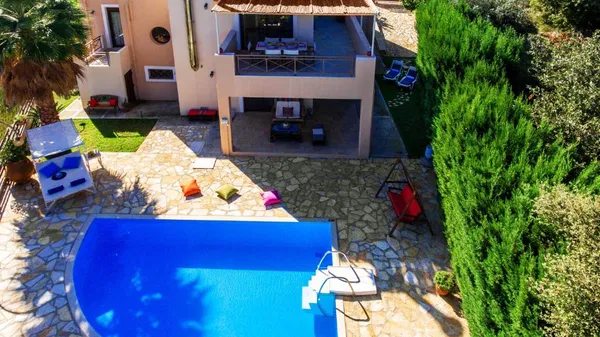 Sea View Three-Bedroom Villa for Sale in Platanias Rethymnon, Rethymnon — photo 3