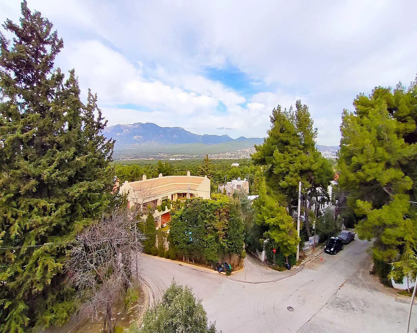 600 m² Villa with Seven Bedrooms for Sale in Ekali, Athens Northern suburbs
