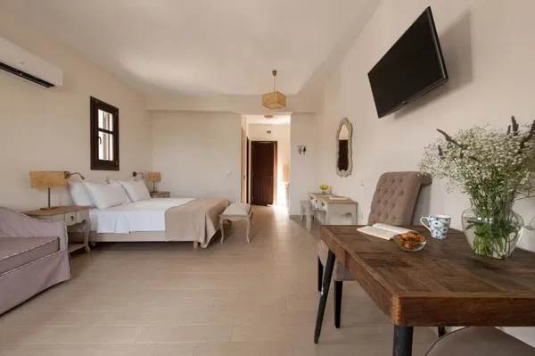 Sea View Hotel for Sale in Gytheio, Messinia — photo 2