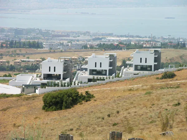 Sea-View 700 m² Villa with Three Bedrooms for Sale in Thessaloniki — photo 3