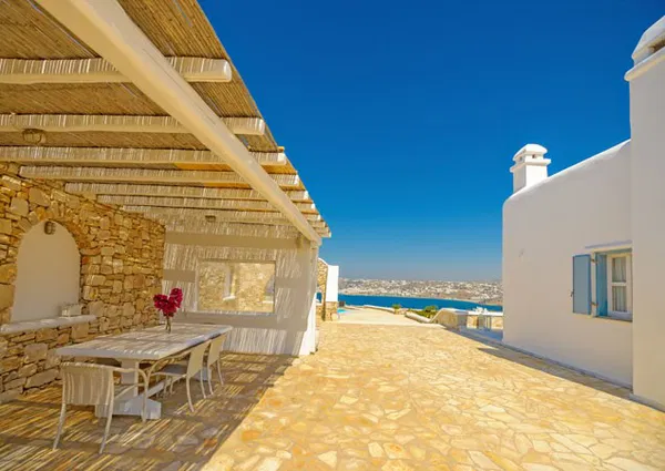 Sea View 289 m² Villa with Six Bedrooms for Sale in Mykonos, Cyclades — photo 3