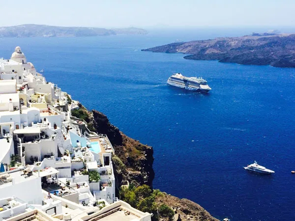 650 m² Sea-View Hotel for Sale in Santorini, Cyclades