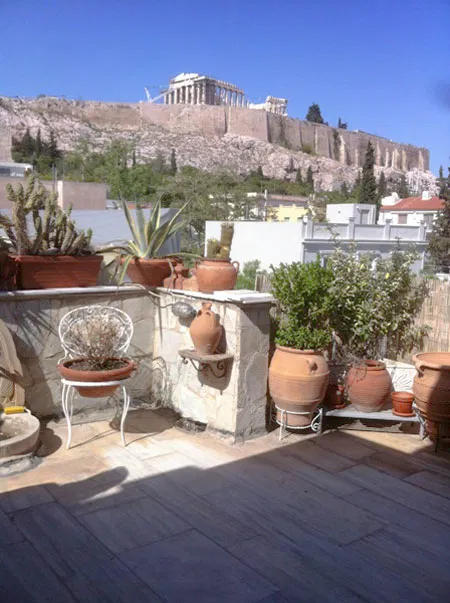 Seafront Two-Bedroom Villa for Sale in Athens Historical Center, Athens Center — photo 4