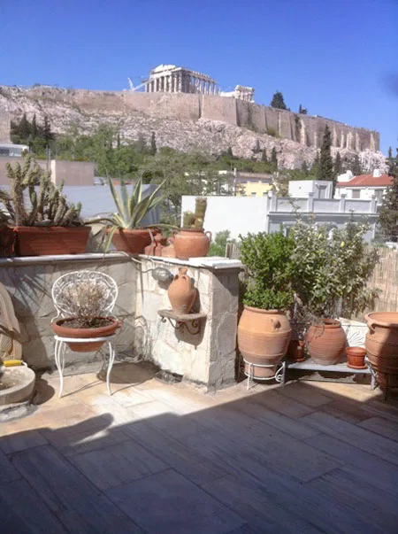 Seafront Two-Bedroom Villa for Sale in Athens Historical Center, Athens Center