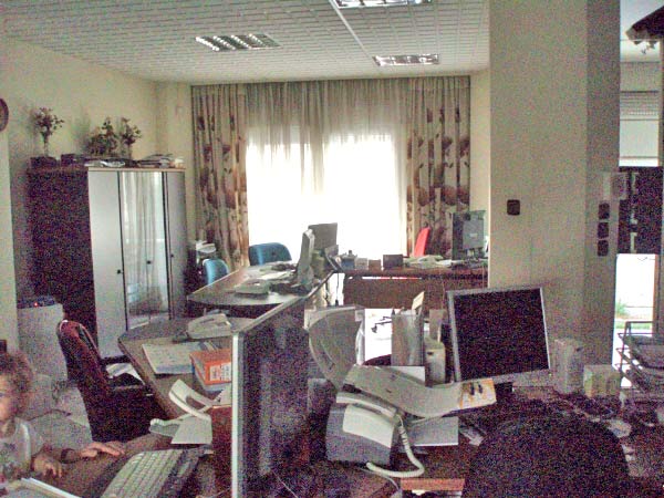 650 m² Villa with Six Bedrooms for Sale in Vyronas, Athens Eastern Suburbs — photo 2