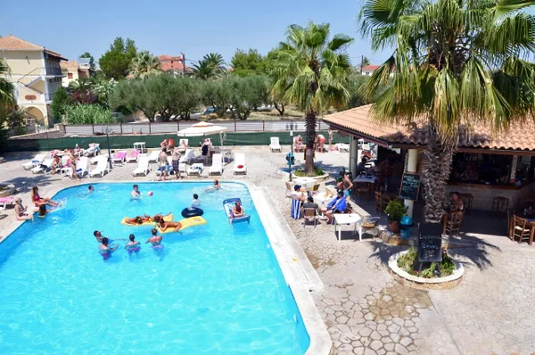 3000 m² Sea-View Hotel for Sale in Zakynthos, Ionian Islands — photo 4