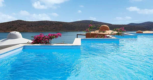 Sea View 450 m² Villa with Three Bedrooms for Rent in Elounda, Agios Nikolaos — photo 2