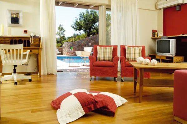 Three-Bedroom Sea View Villa for Rent in Agios Georgios Lasithi, Oropedio Lasithiou — photo 4