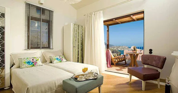 Sea View 250 m² Villa with Two Bedrooms for Rent in Agios Nikolaos, Lasithi — photo 4