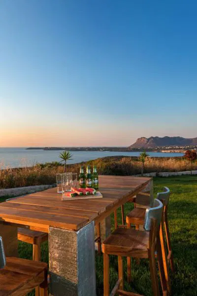 Four-Bedroom Sea View Villa for Rent in Kalathas, Akrotiri with Air conditioning — photo 5