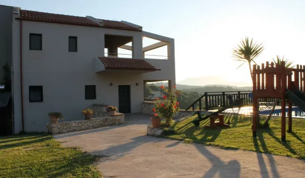 Three-Bedroom Sea-View Villa for Rent in Almyrida, Apokoronas — photo 2