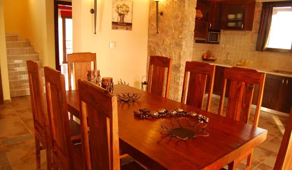 Four-Bedroom Seafront Villa for Rent in Georgioupolis, Apokoronas — photo 2