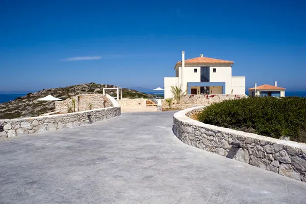 Sea View Four-Bedroom Villa for Rent in Kalathas, Akrotiri — photo 4