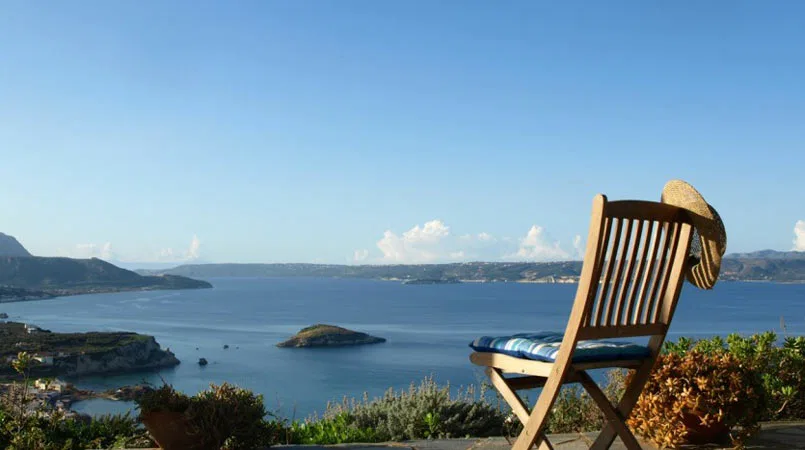 Three-Bedroom Sea-View Villa for Rent in Plaka Apokoronas, Apokoronas