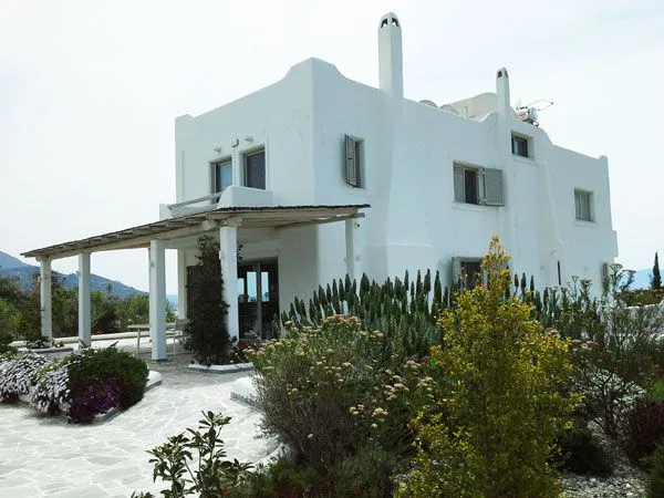Sea-View Seven-Bedroom Villa for Rent in Loutraki - Perachora, Loutraki — photo 3