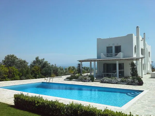 Sea-View Seven-Bedroom Villa for Rent in Loutraki - Perachora, Loutraki