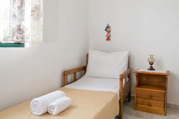 Sea View Villa for Rent in Agios Matthaios, Akrotiri — photo 2
