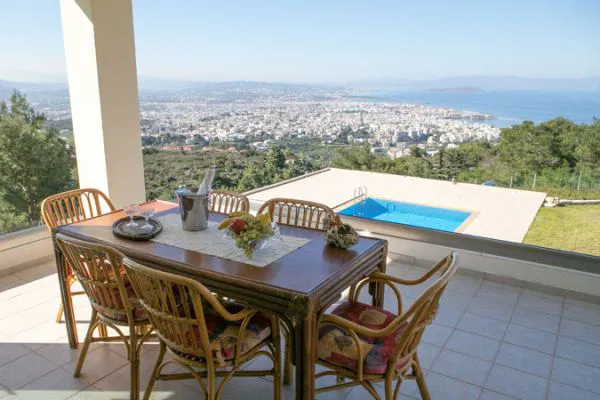 Sea View Villa for Rent in Agios Matthaios, Akrotiri